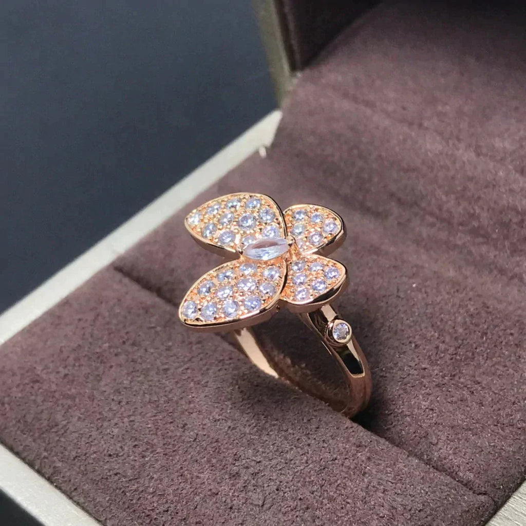 ??Loco?¡¥BUTTERFLY PINK GOLD DIAMOND RING