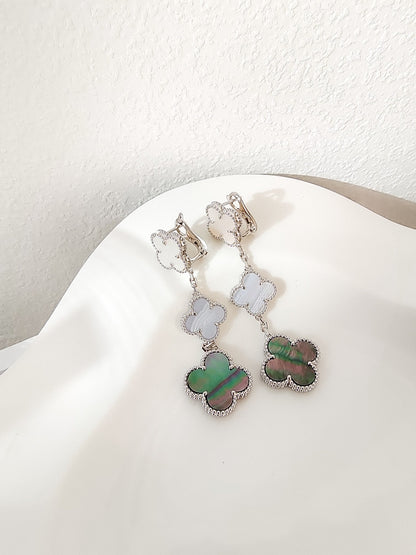 [moco jewellerys]クローバー 3モチーフ カルセドニー ダークモップ シルバー イヤリング