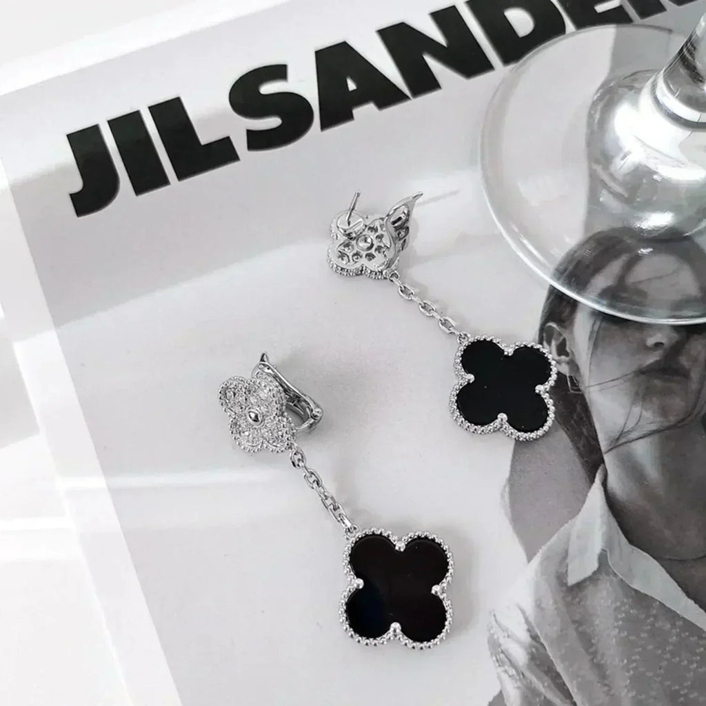??Loco?¡¥CLOVER 2 MOTIFS  DIAMOND ONYX EARRINGS SILVER