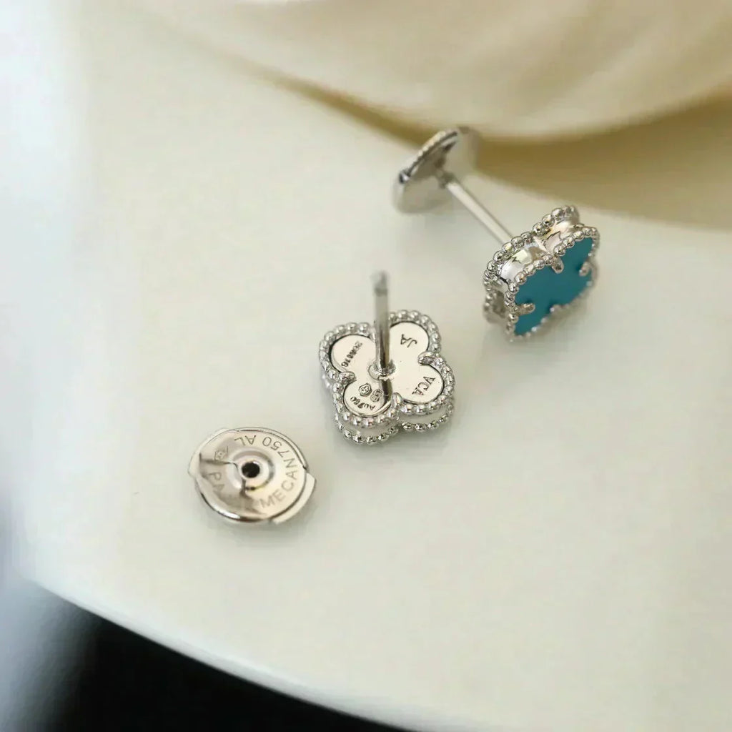 ??Loco?¡¥CLOVER MINI 9.5MM ONYX STUD EARRINGS SILVER