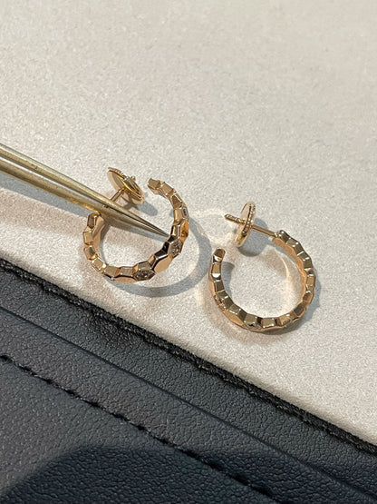 [moco jewelrys] Hohlring in Form eines vierblättrigen Kleeblatts