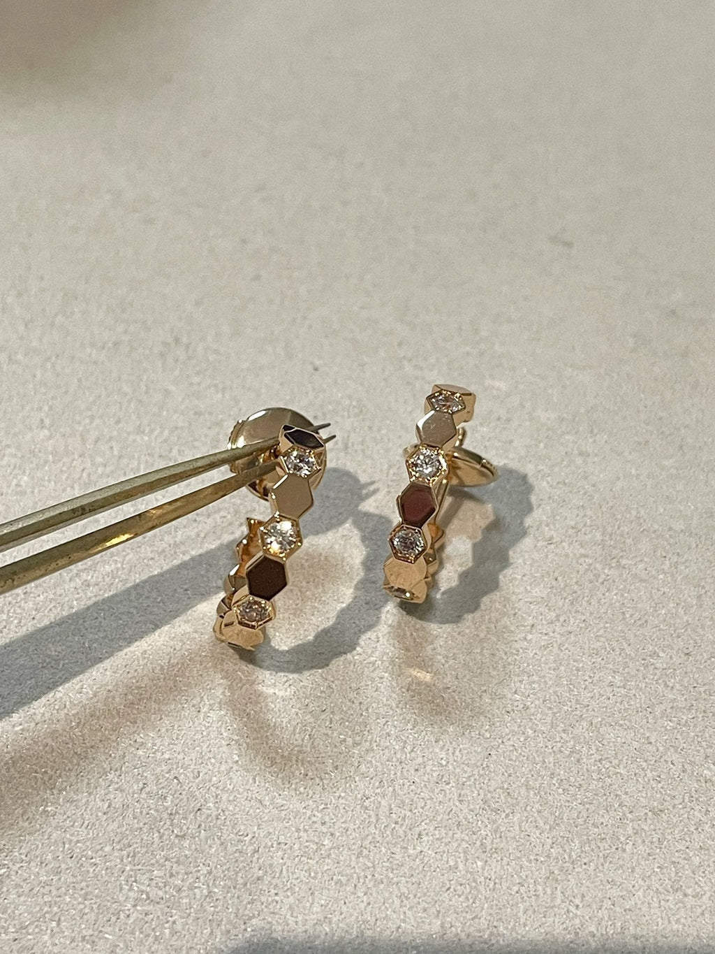??Loco?¡¥BEE LOVE Earrings GOLD DIAMOND