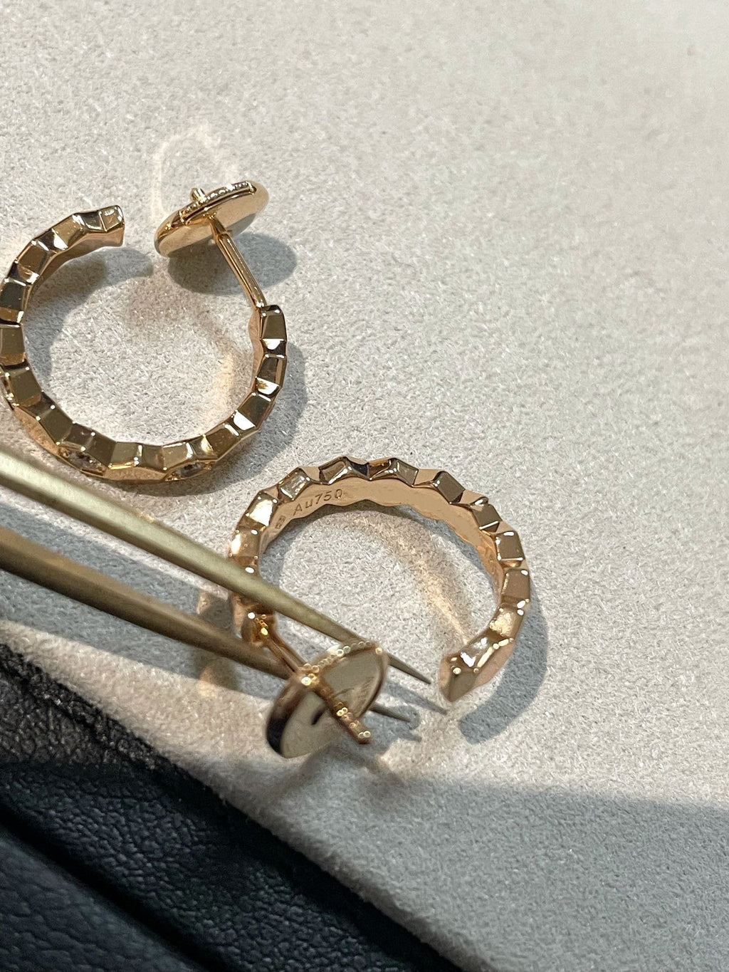 ??Loco?¡¥BEE LOVE Earrings GOLD DIAMOND