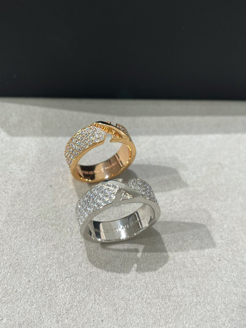 ??Loco?¡¥LIENS EVIDENCE  DIAMOND PAVED RING