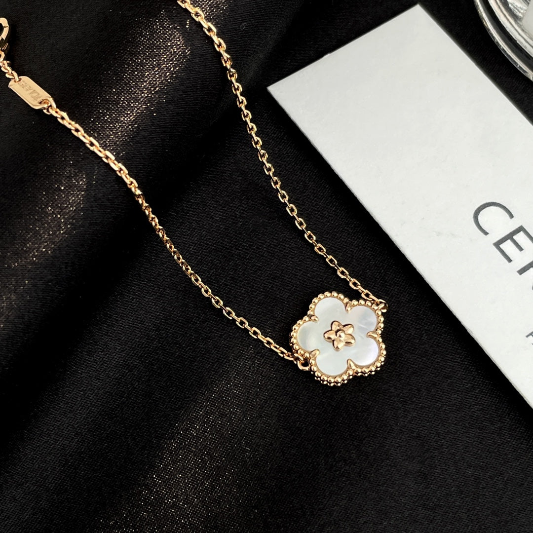 ??Loco?¡¥LUCKY SPRING ROSE GOLD MOP BRACELET