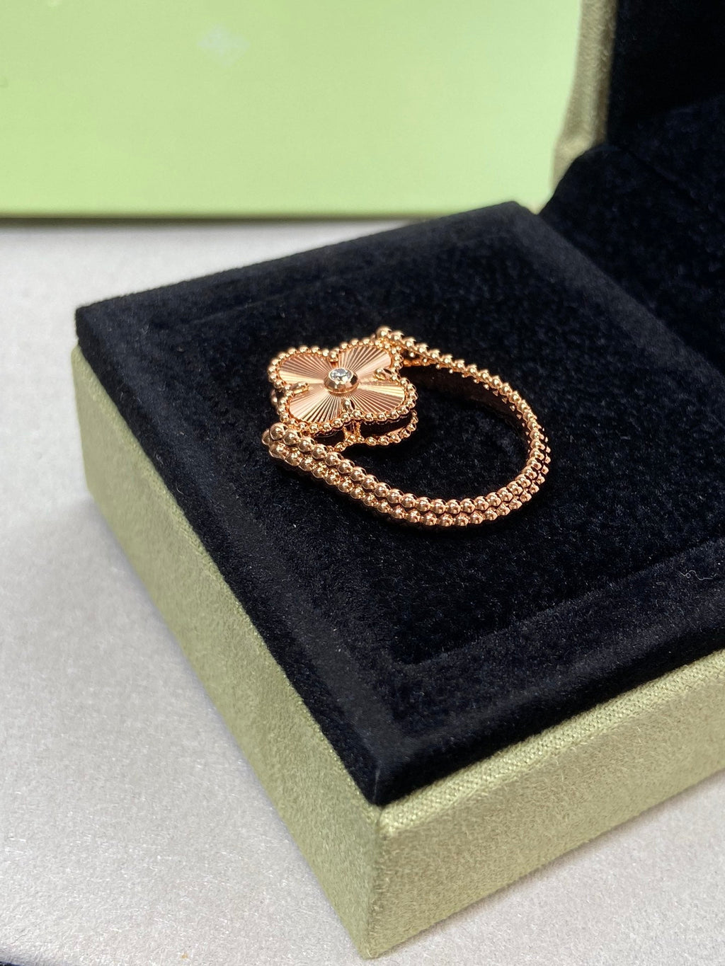 ??Loco?¡¥CLOVER RIVERSIBLE ROSE GOLD RING