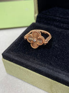 ??Loco?¡¥CLOVER RIVERSIBLE ROSE GOLD RING
