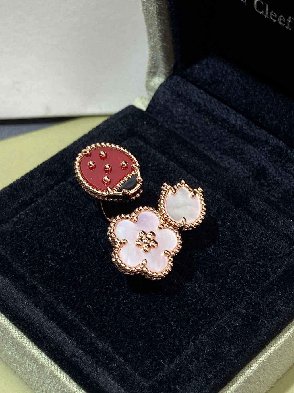 ??Loco?¡¥LUCKY 3 MOTIF ROSE GOLD RING