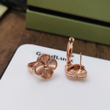 [moco jewellerys]クローバー ミディアム スタッドピアス