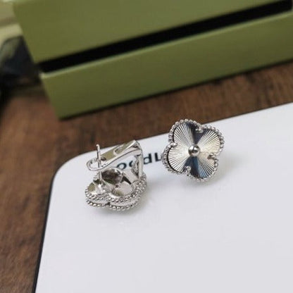[moco jewellerys]クローバー ミディアム スタッドピアス