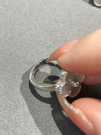 ??Loco?¡¥CLOVER SILVER MOP DIAMOND RING