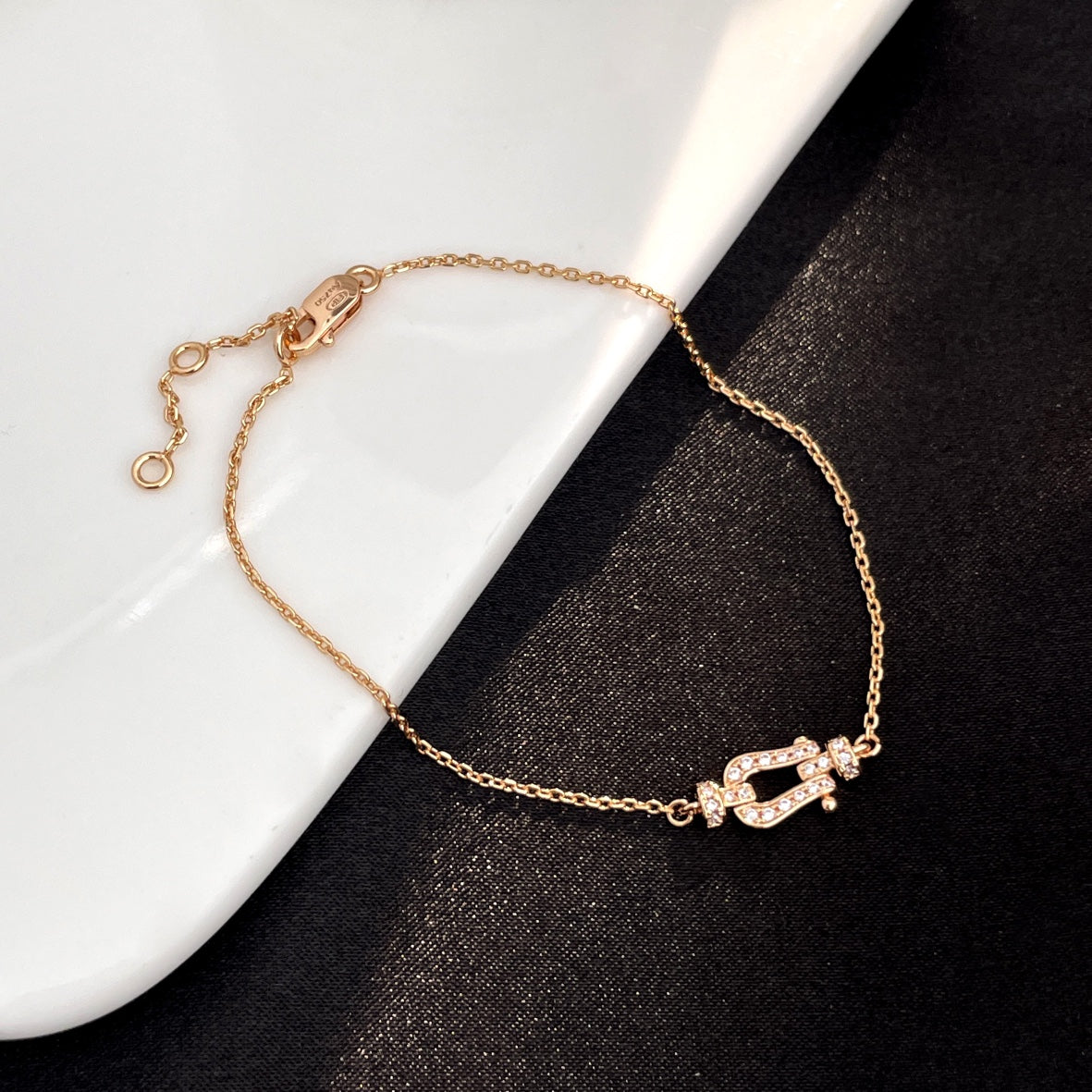 ??Loco?¡¥FORCE 10 FULL DIAMOND BUCKLE CHAIN LINK MINI MODEL