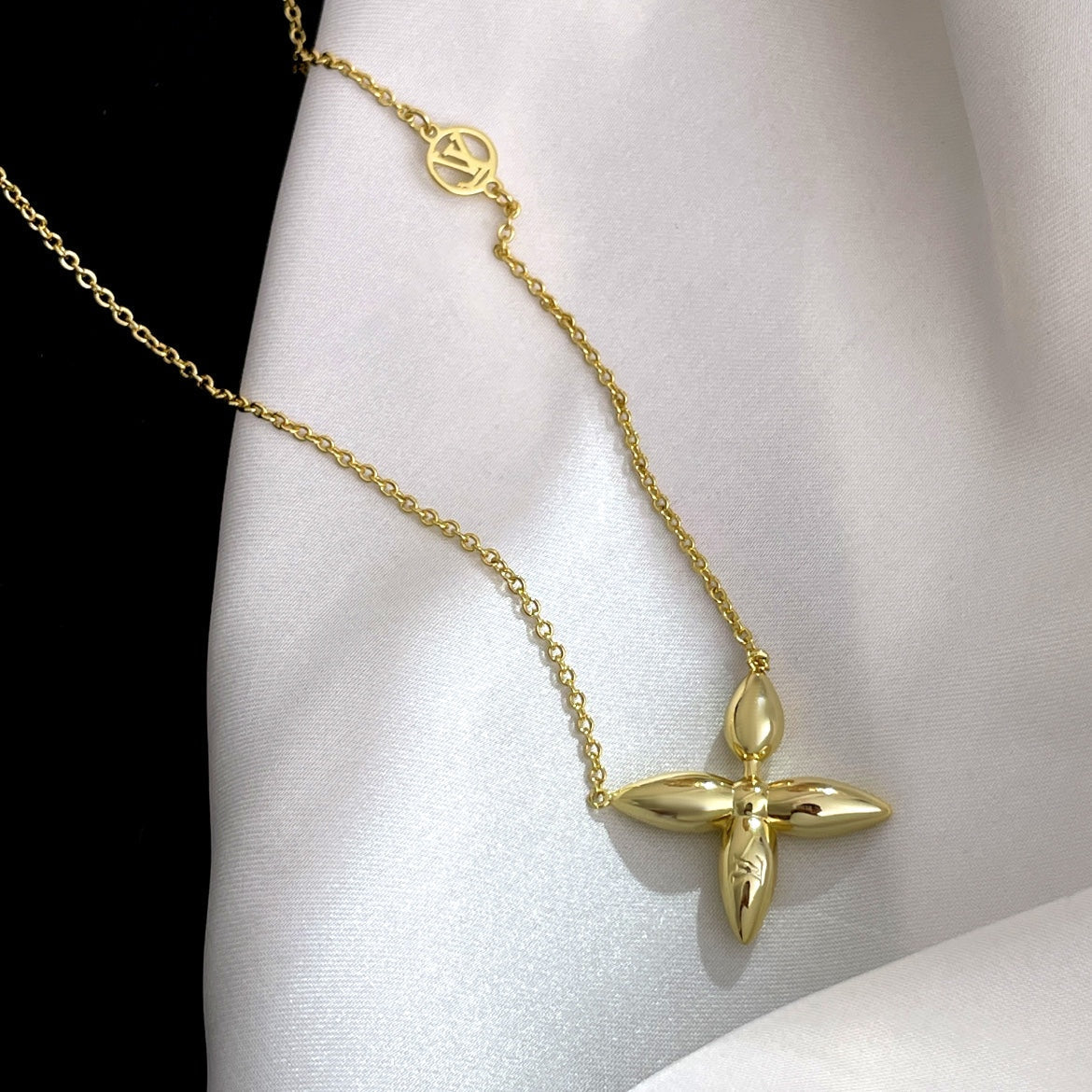 ??Loco?¡¥LOUISETTE GOLD NECKLACE