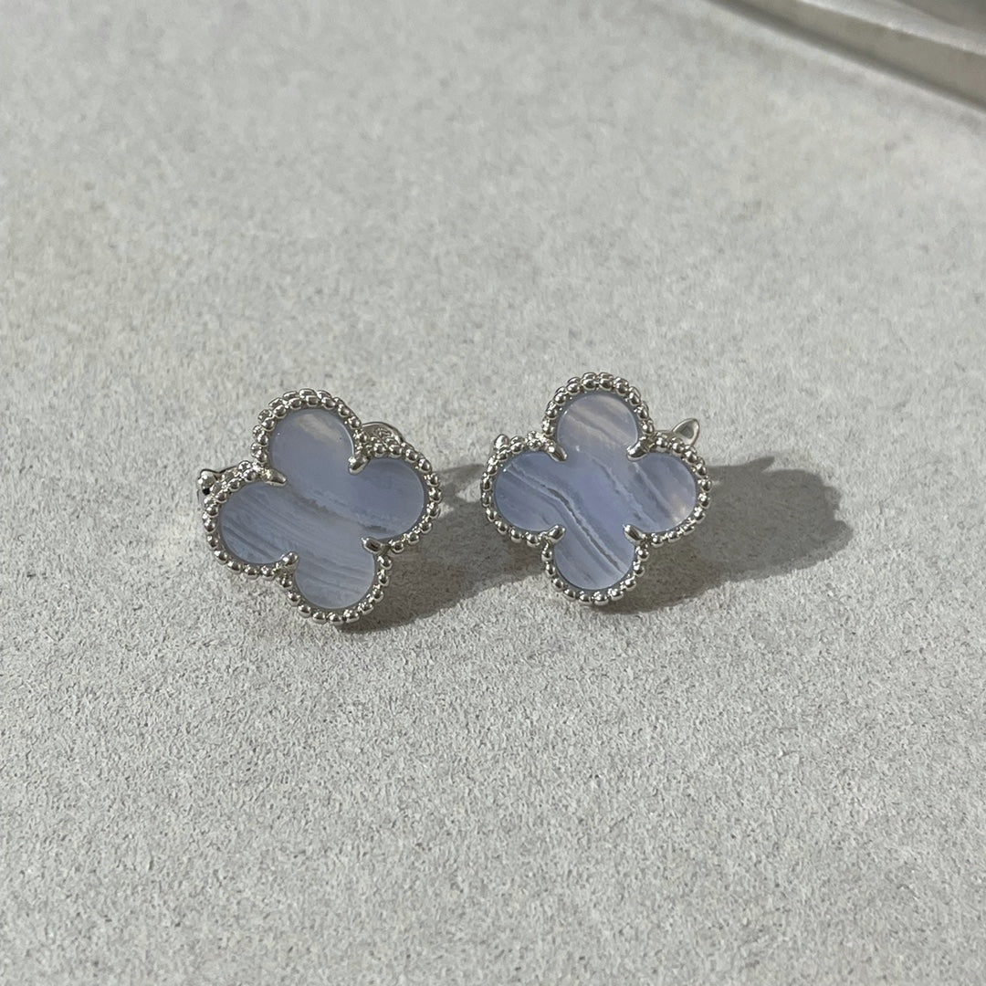 [moco jewellerys]クローバーカルセドニーシルバースタッドピアス