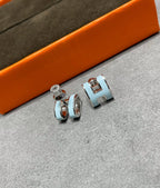 ??Loco?¡¥POP H SKY BLUE STUD EARRINGS