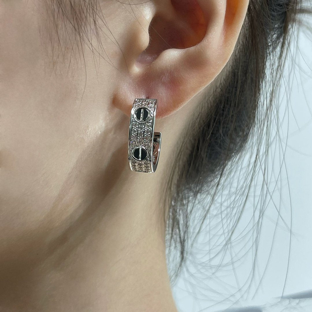 ??Loco?¡¥LOVE CERAMIC DIAMOND PAVED SILVER EARRINGS