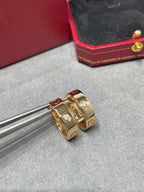 ??Loco?¡¥LOVE 5.5MM 1 DIAMOND EARRINGS