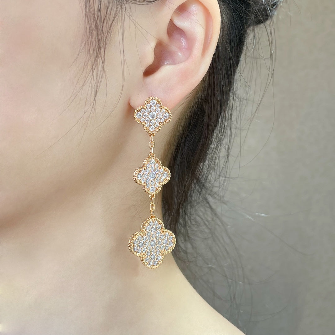 ??Loco?¡¥CLOVER 3 MOTIFS DIAMOND PAVED ROSE GOLD EARRINGS