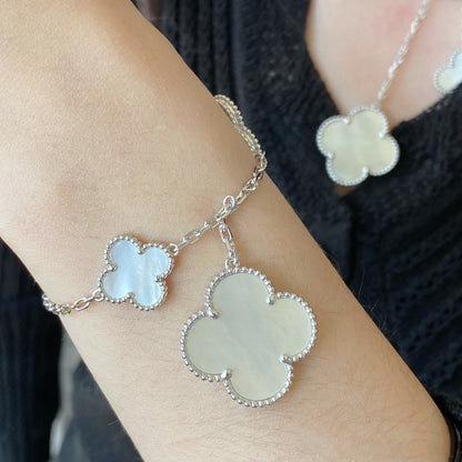 [moco jewellerys]クローバー5モチーフ ホワイトモップ シルバーブレスレット