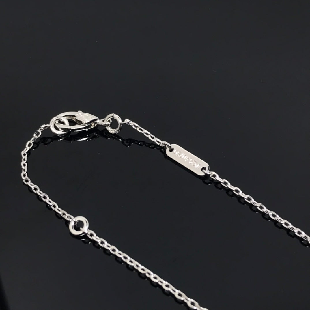 ??Loco?¡¥CLOVER PIETERSITE SILVER LONG NECKLACE