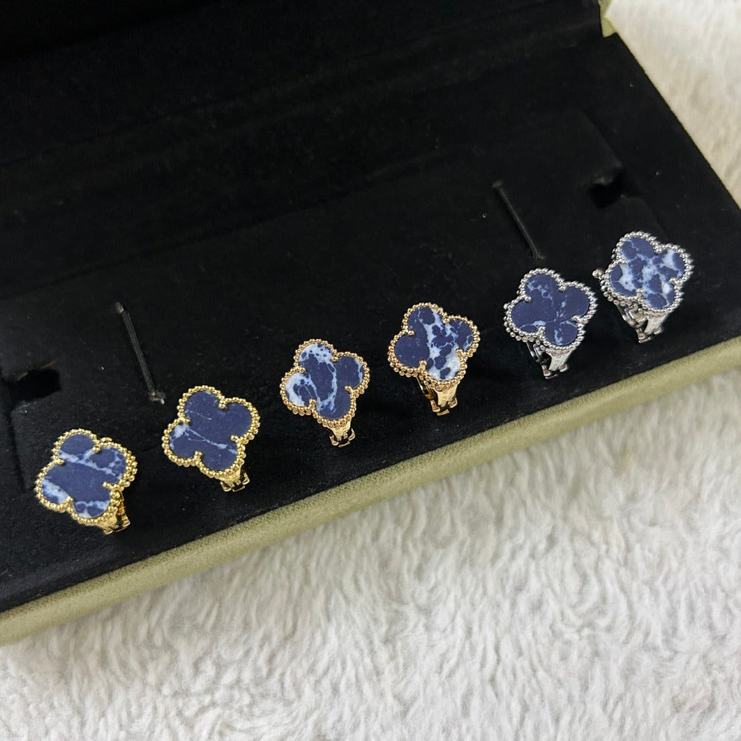 ??Loco?¡¥CLOVER PIETERSITE MEDIUM STUD EARRINGS