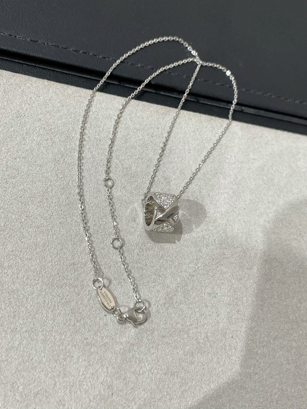 ??Loco?¡¥LIENS EVIDENCE DIAMOND PAVED NECKLACE