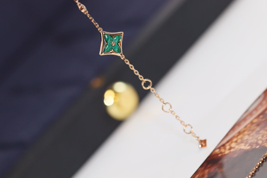 ??Loco?¡¥STAR AND SUN 4 MOTIF PINK GOLD MALACHITE BRACELET