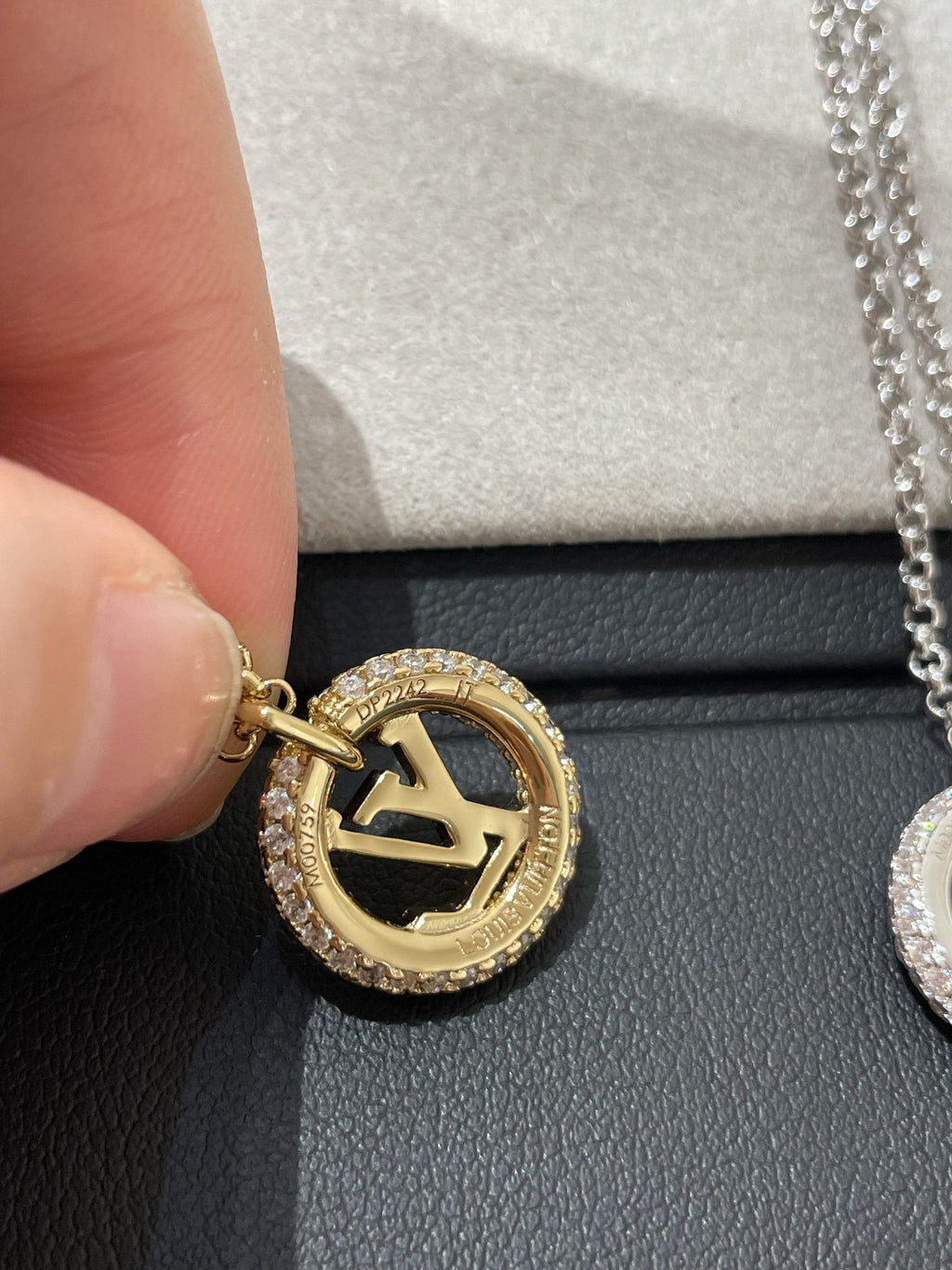 ??Loco?¡¥BY NIGHT DIAMOND PAVED NECKLACE