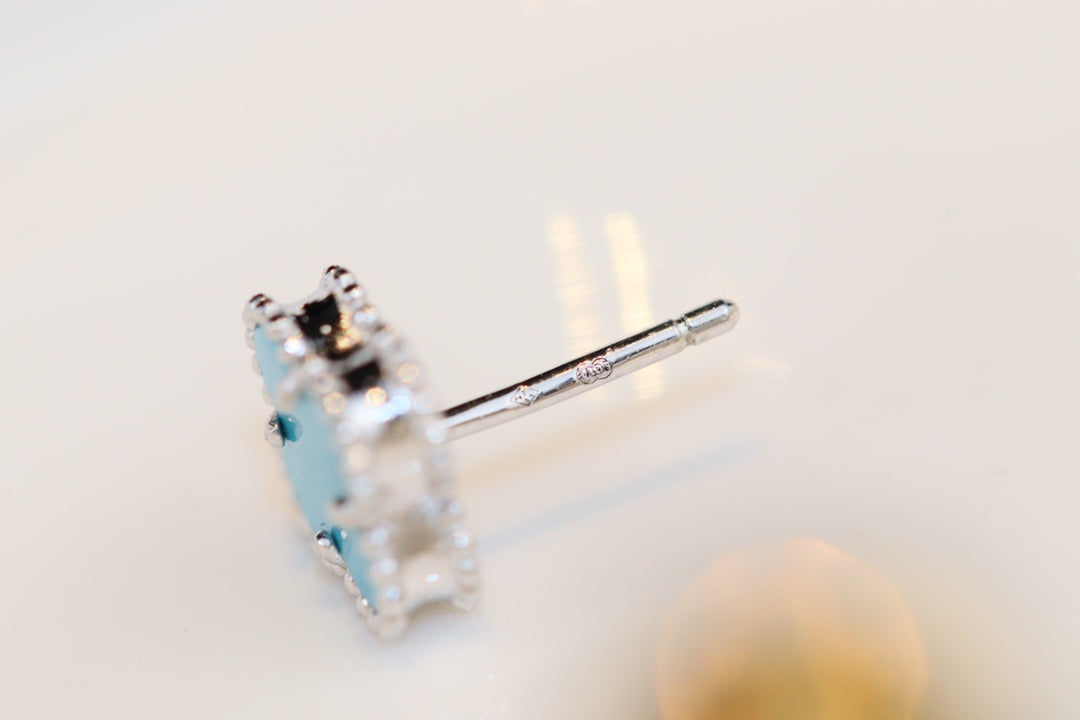 [moco jewellerys]クローバー ミニ ターコイズ シルバー スタッドピアス