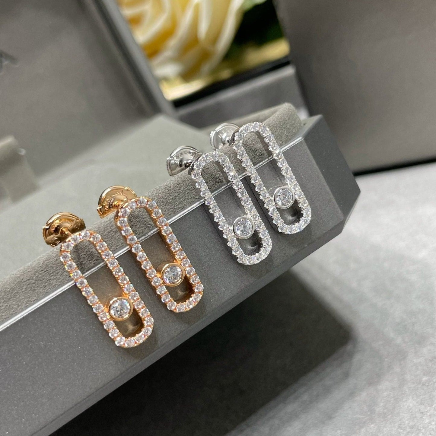 [moco jewelrys]MOVE UNO STUD DIAMOND PAVED EARRINGS
