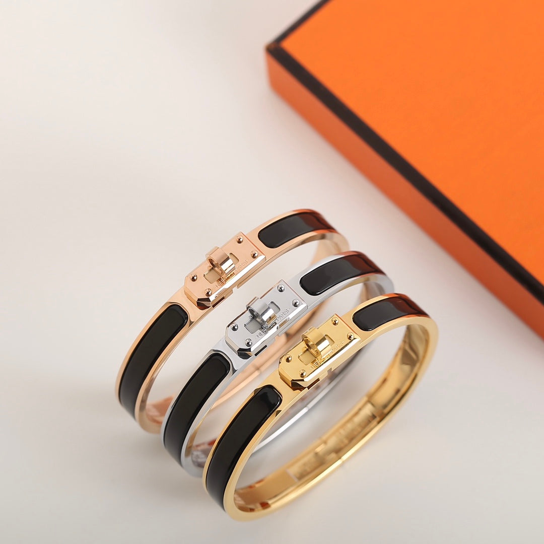 ??Loco?¡¥HM KELLY BLACK BRACELET