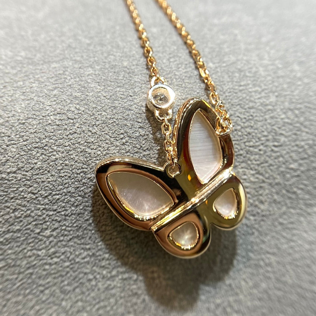 ??Loco?¡¥BUTTERFLY MOP DIAMOND NECKLACE