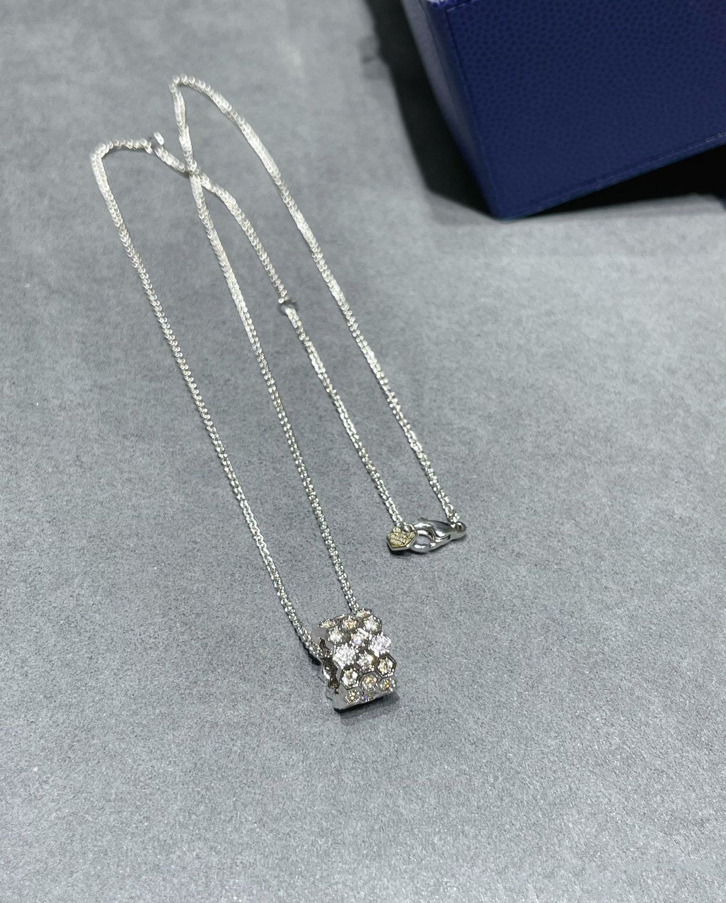 [moco jewelrys]BEE LOVE DIAMOND PAVED 3 ROW NECKLACE 