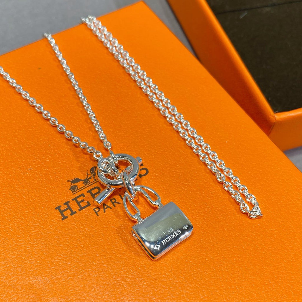 ??Loco?¡¥CONSTANCE PEDANT SILVER NECKLACE