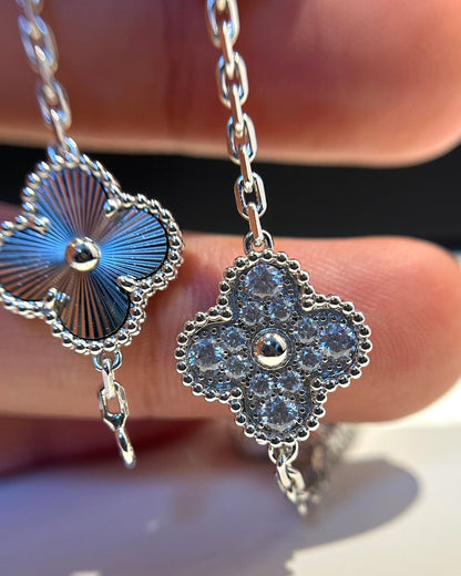 [Moco jewelrys] CLOVER 5 MOTIF LASER BRACELET COLLECTION