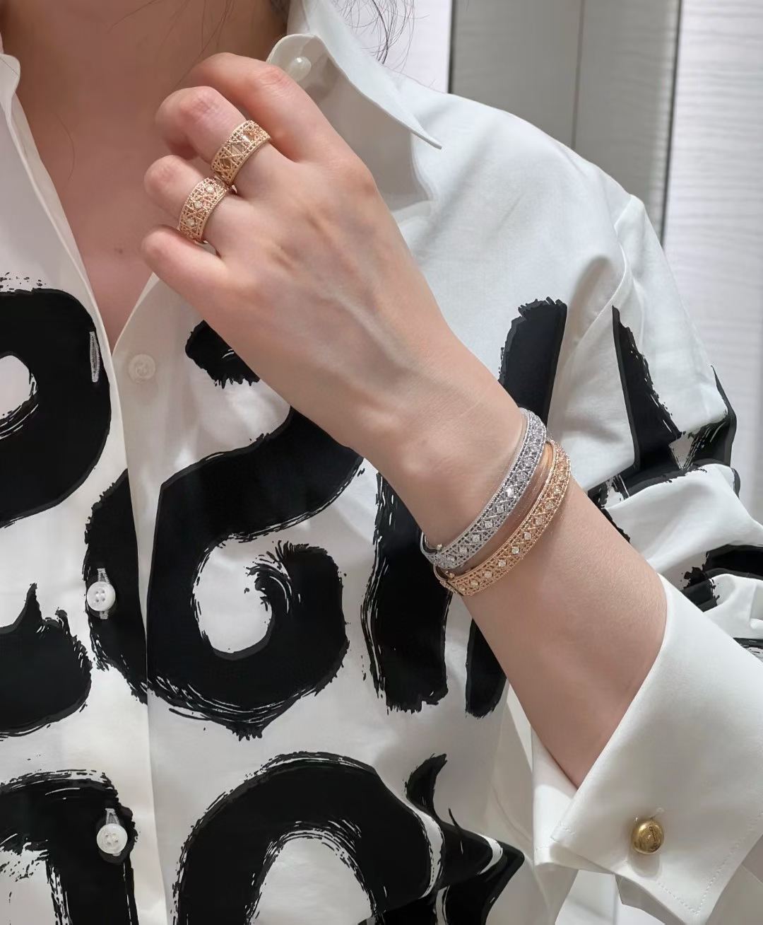 [moco jewelrys]2026 WOVEN-PATTERN BRACELET SET WITH FULL DIAMOND INLAY THREE-COLORS
