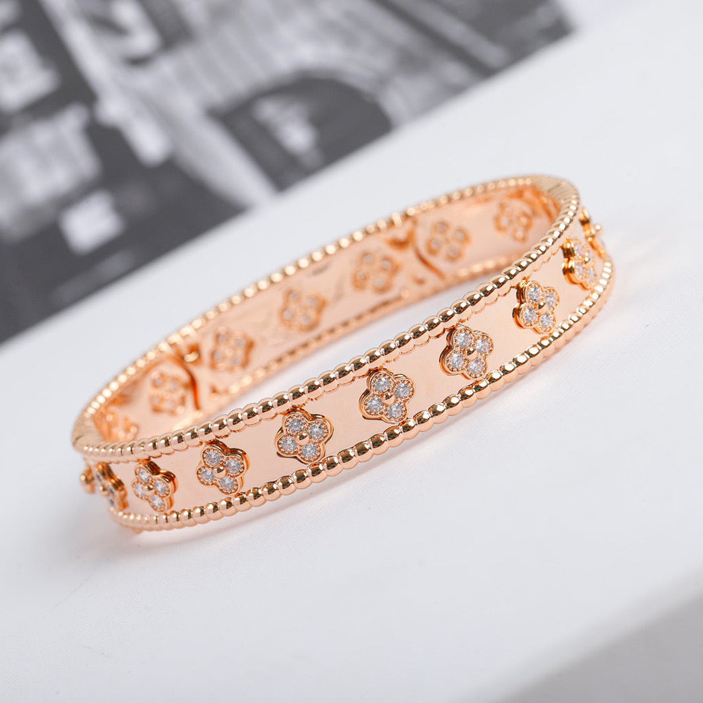 ??Loco?¡¥CLOVER BRACELET 8MM DIAMONDS