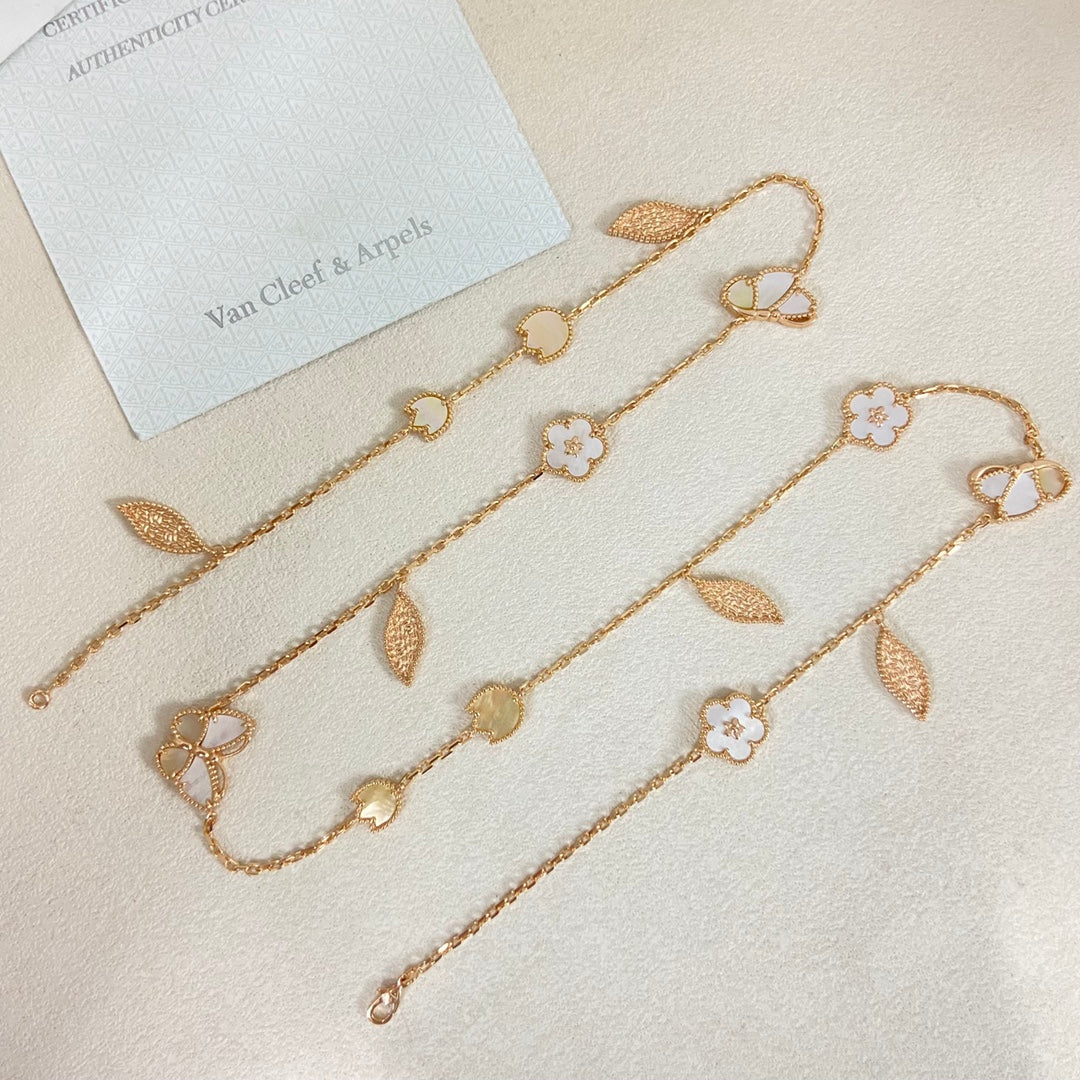 [moco jewelrys] 26 NEW CLOVER LUCKY LIGHT YELLOW AND WHITE SET