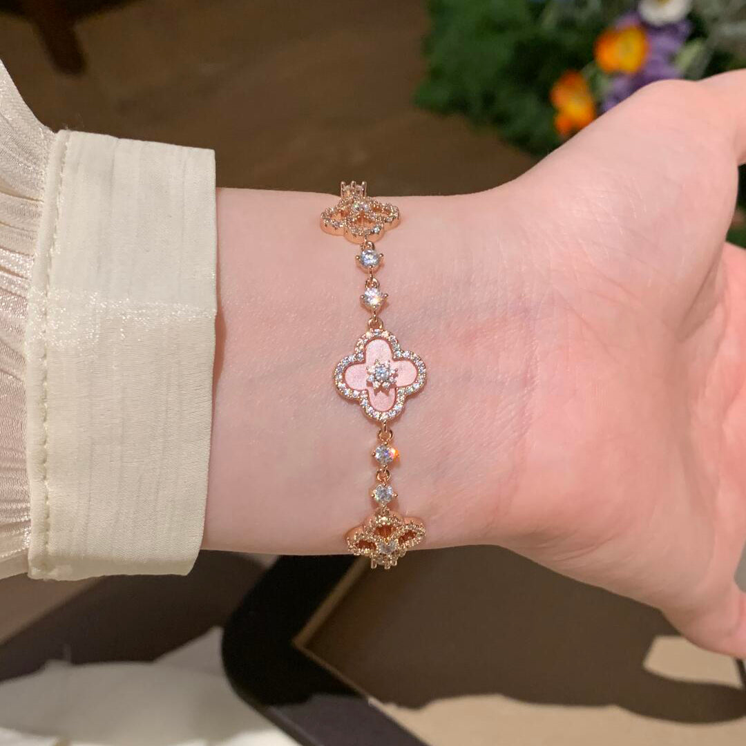 ??Loco?¡¥CLOVER 5 MOTIF PINK BLUE RED WHITE BRACELET