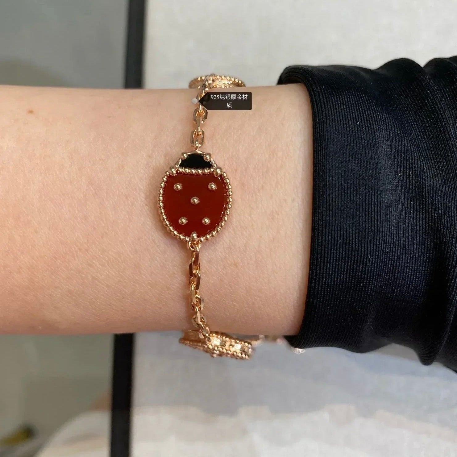 ??Loco?¡¥LUCKY SPRING 5 MOTIF BRACELET