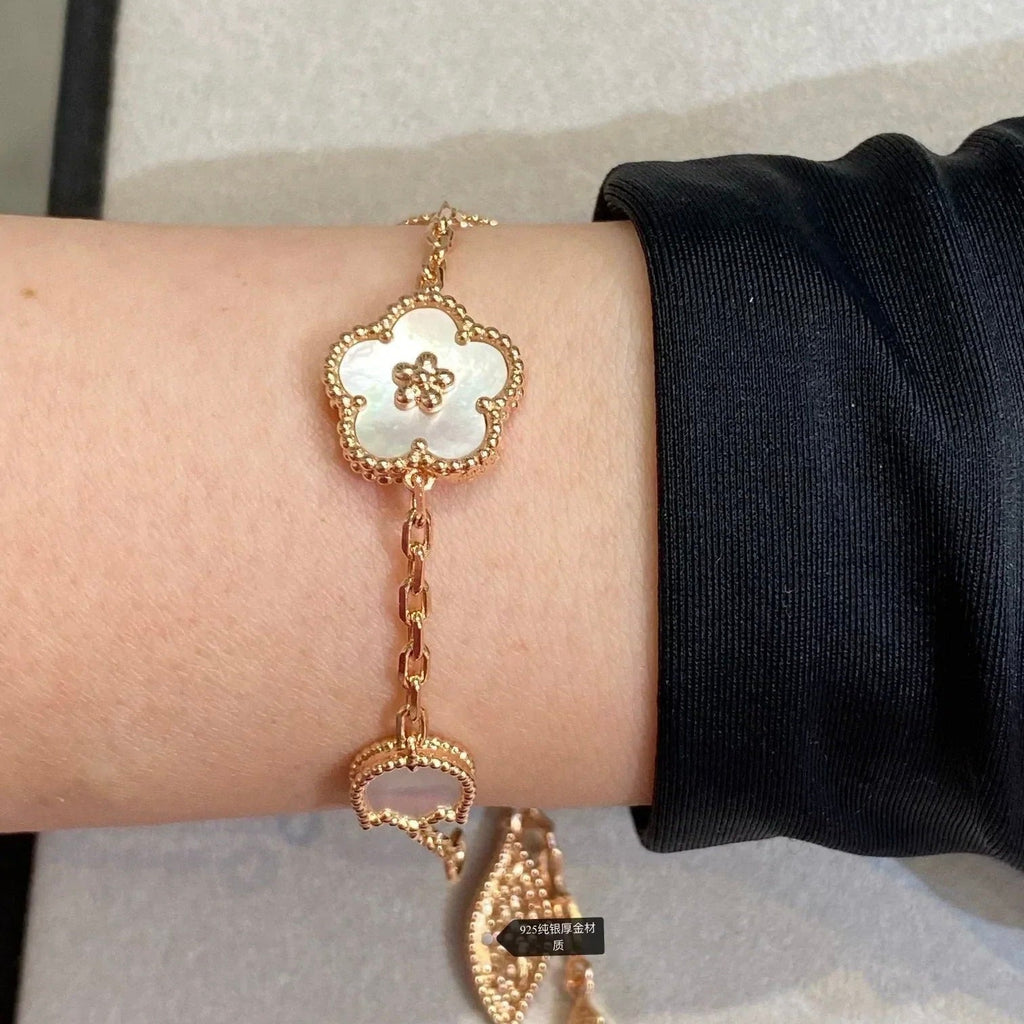 ??Loco?¡¥LUCKY SPRING 5 MOTIF BRACELET