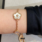 ??Loco?¡¥LUCKY SPRING 5 MOTIF BRACELET