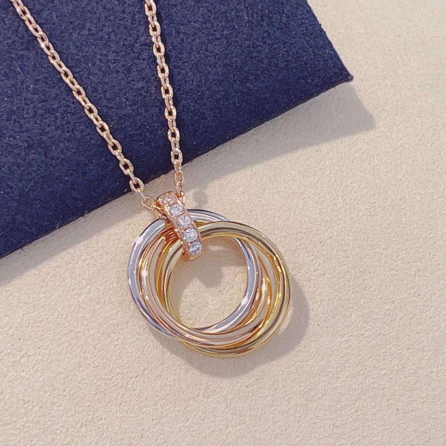 ??Loco?¡¥TRINITY NECKLACE GOLD  DIAMONDS