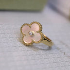 ??Loco?¡¥CLOVER PINK MOP RING GOLD DIAMOND