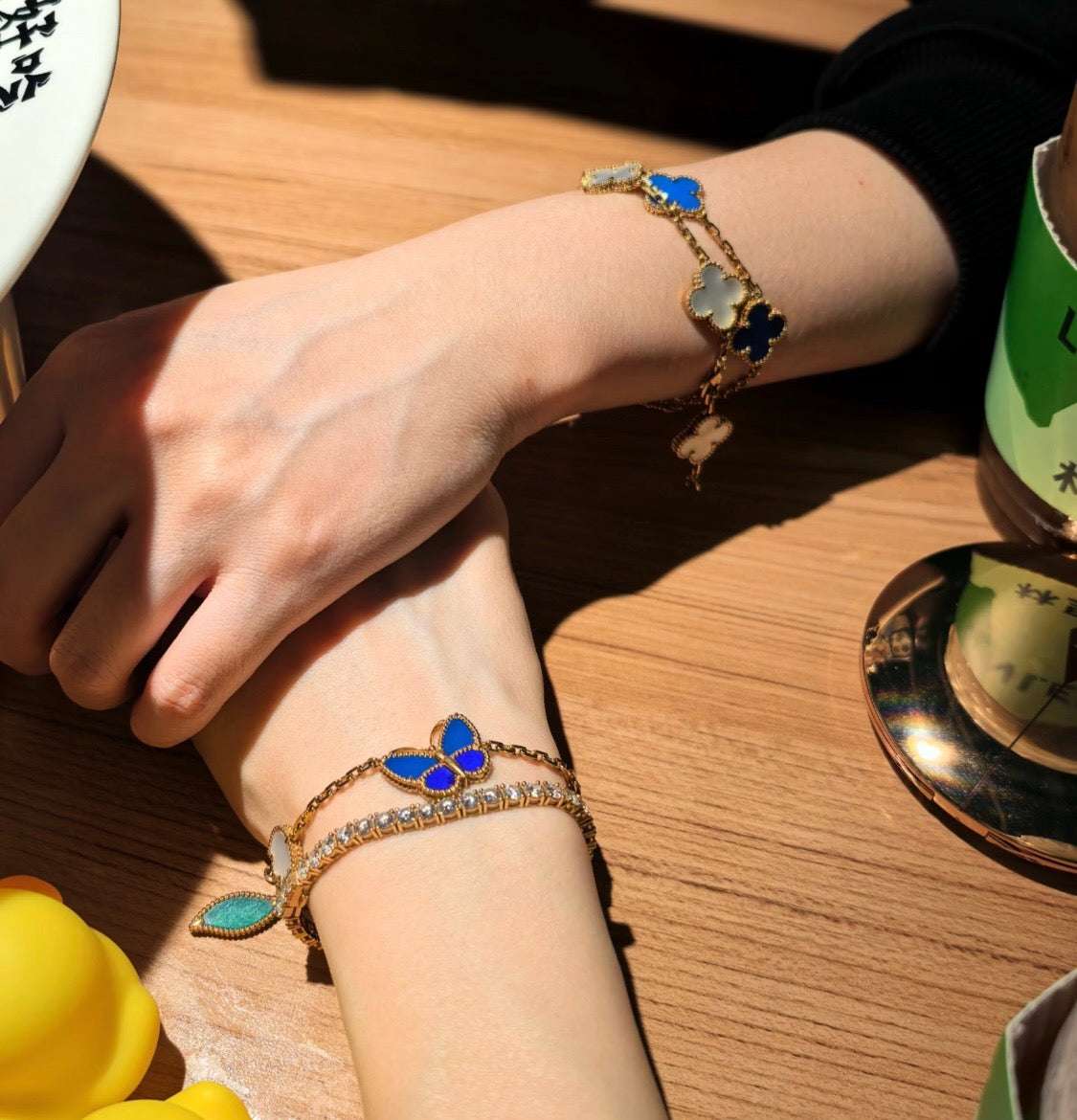 [moco jewelrys JURI]LUCKY SPRING BUTTERFLY 5 MOTIF BRACELET