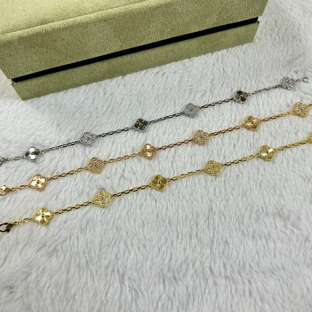 [??Loco?¡¥]CLOVER 6 MOTIF DIAMOND LASER BRACELET