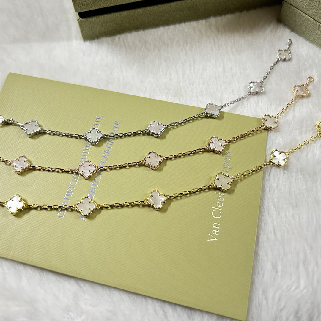 [??Loco?¡¥]CLOVER 6 MOTIF WHITE MOP BRACELET
