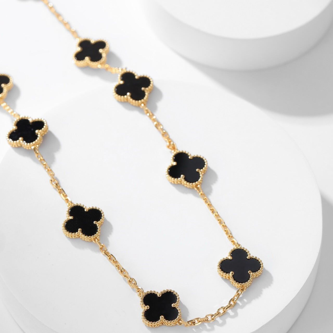 ??Loco?¡¥CLOVER 10 MOTIFS ONYX NECKLACE