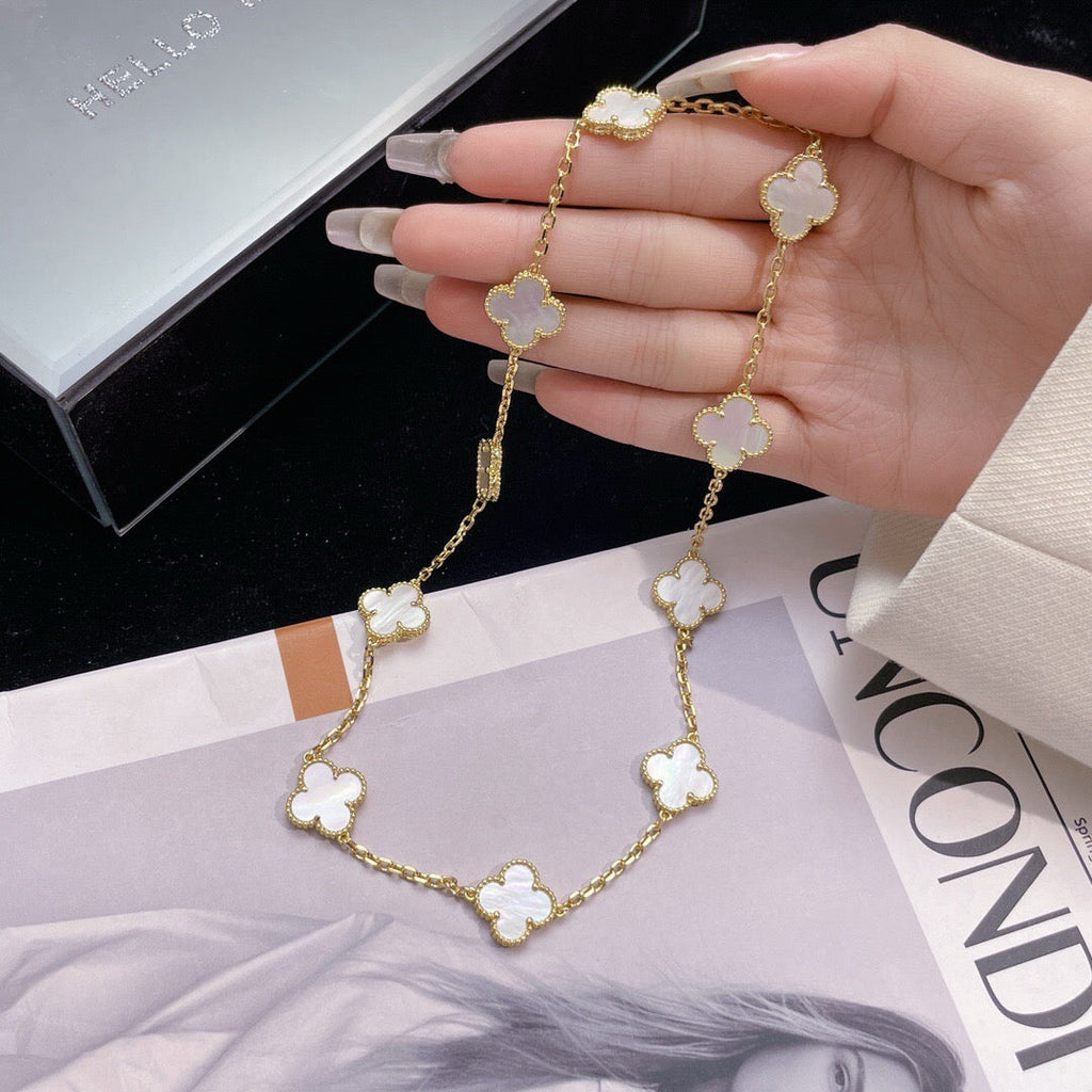??Loco?¡¥CLOVER 10 MOTIFS WHITE MOTHER OF PEARL NECKLACE