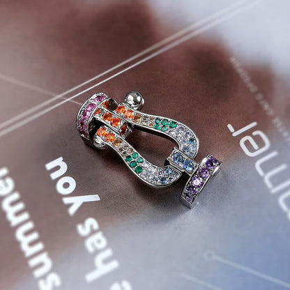 [moco jewelrys] Großes Metallarmband mit Hufeisenverschluss